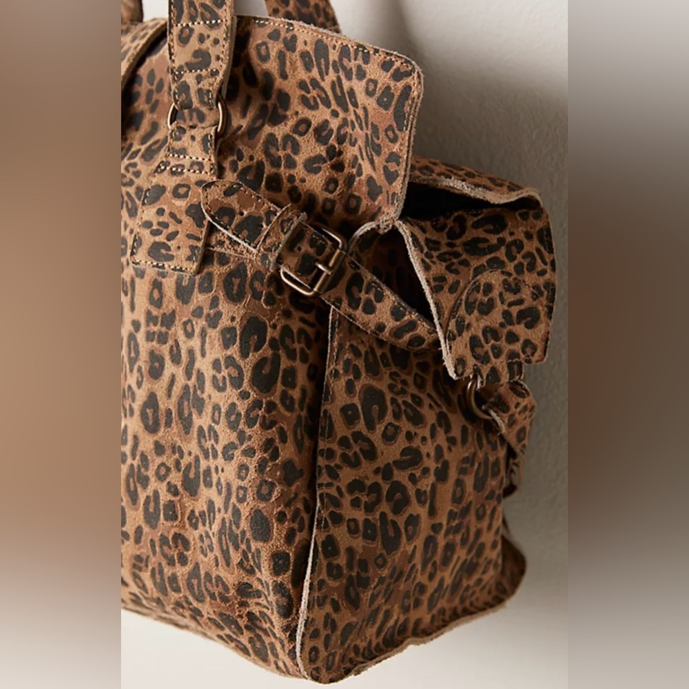 Free People Wild Thing Leather Tote Beige Combo - Picture 5 of 12